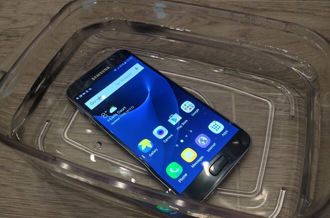 Galaxy S7 underwater